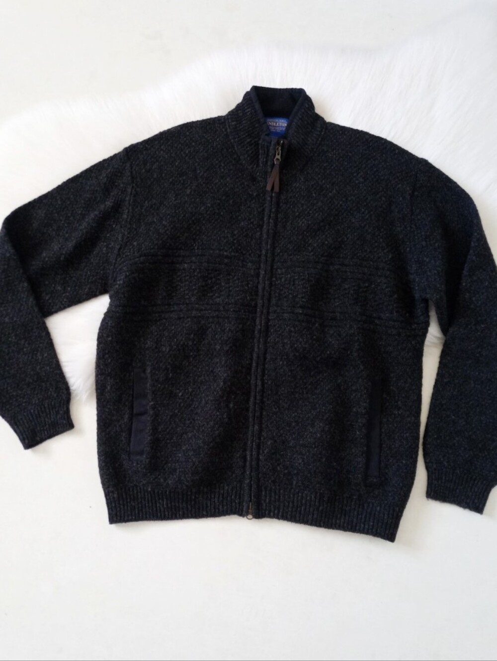 Pendleton Shetland wool charcoal gray/black zip up sweater jacket